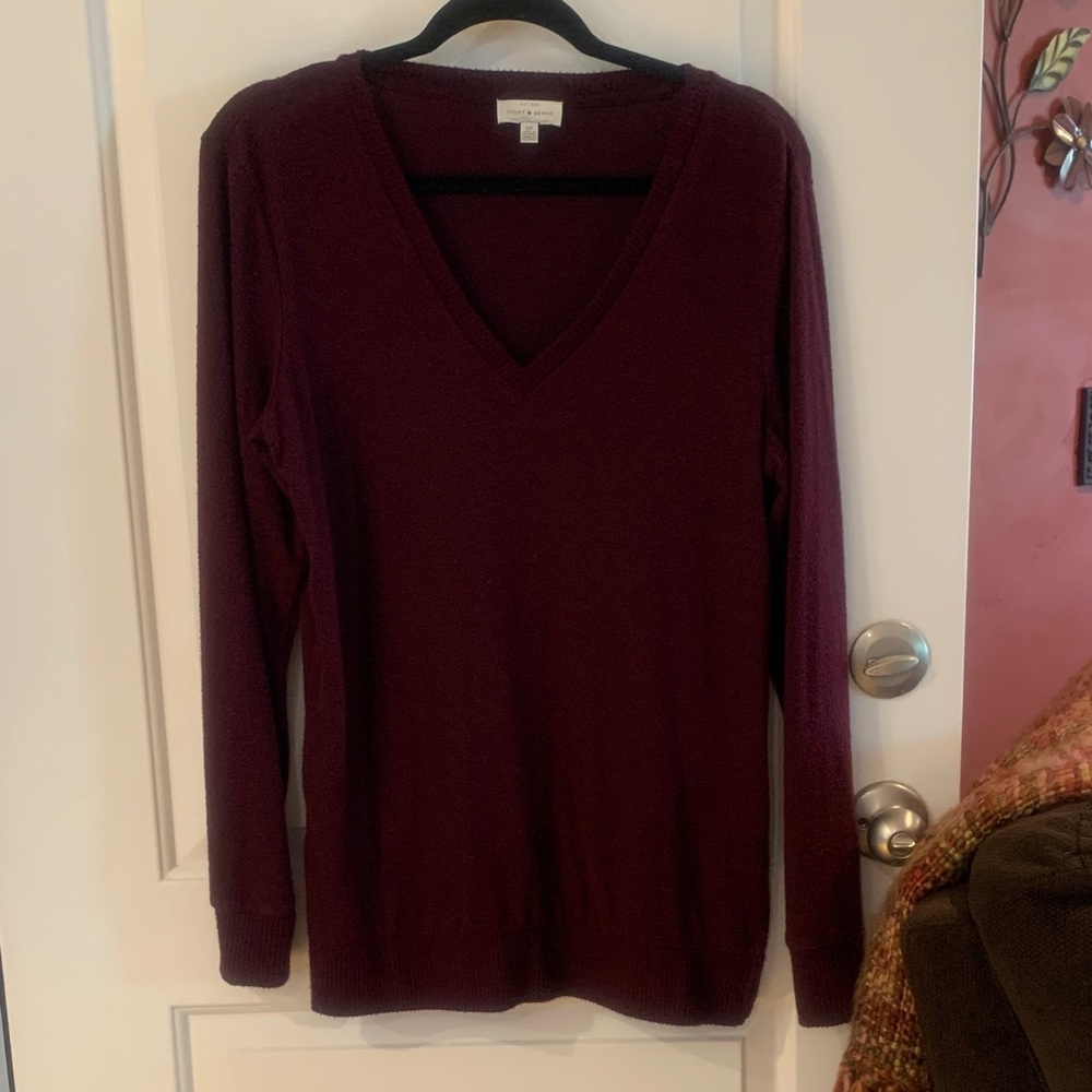Lucky Brand Women's V-Neck Sweater in Burgundy